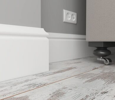 ПЛИНТУС UltraWood BASE 5500