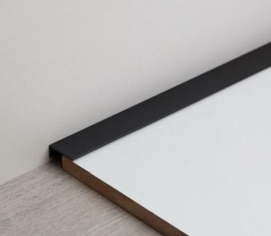 Микроплинтус Неплинтус AL16X5-03 Чёрный Анод