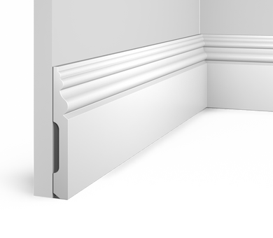  Напольный плинтус HIWOOD B126