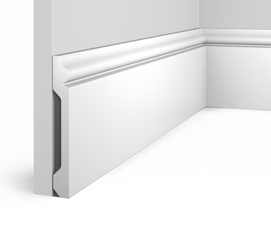 Напольный плинтус HIWOOD B136