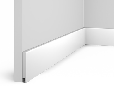 Напольный плинтус HIWOOD B70N