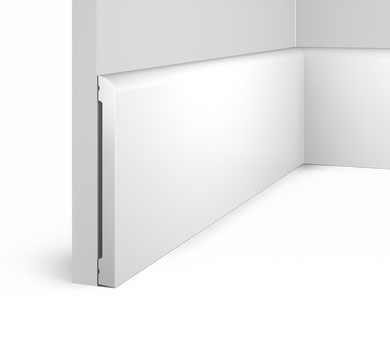 Напольный плинтус HIWOOD BE150