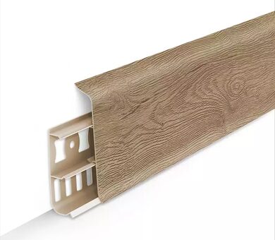 Плинтус Deconika Дуб классик 228