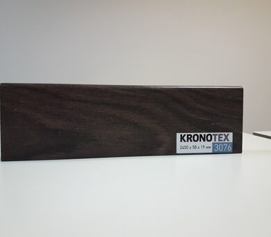 Плинтус Kronotex KTEX1 D3076 Дуб Эверест