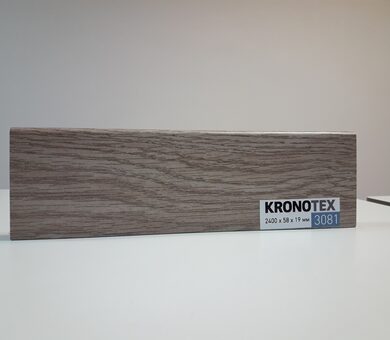 Плинтус Kronotex KTEX1 D3081 Дуб Эверест серебро