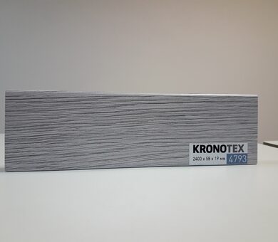 Плинтус Kronotex KTEX1 D4793 Дуб белый Макро