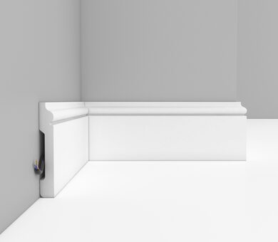 Плинтус напольный DECOMASTER D005