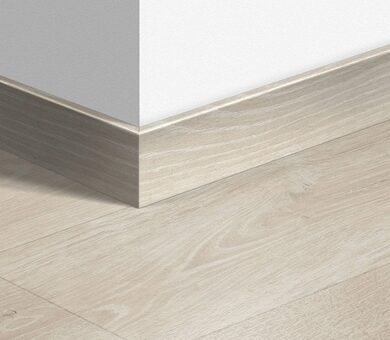 Плинтус Quick Step QSPSKR 03547